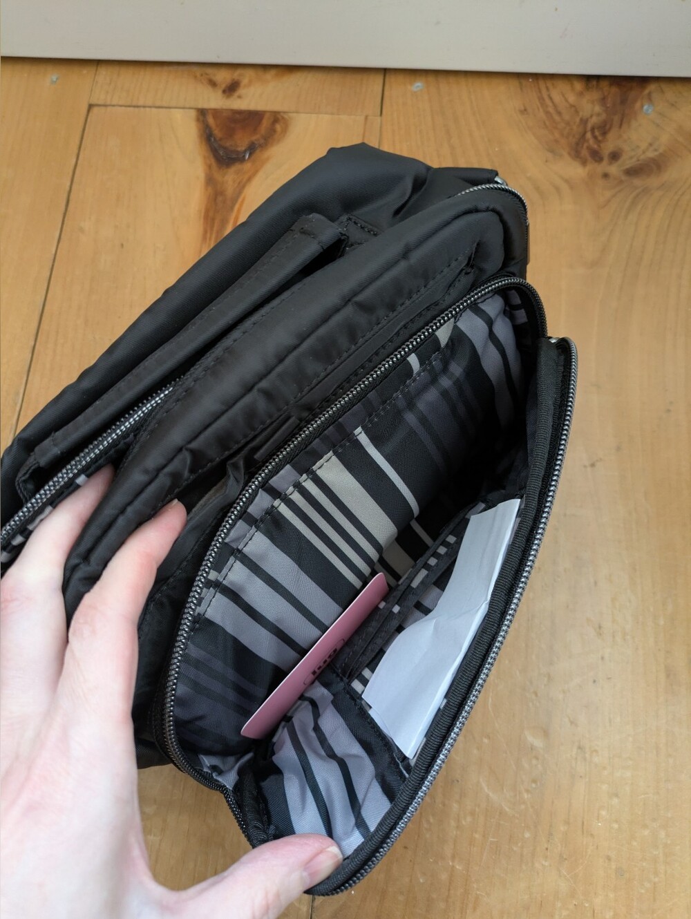 Lug Ranger Mini Crossbody Bag - Picture 4 of 6